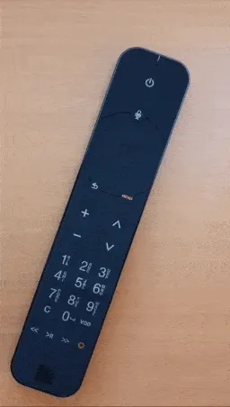 Pourquoi ma télécommande orange clignote sans arrêt