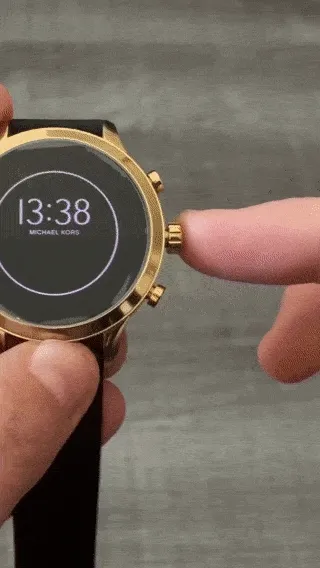 Comment réinitialiser une montre Michael Kors